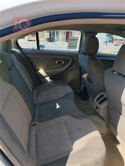 Ford Taurus